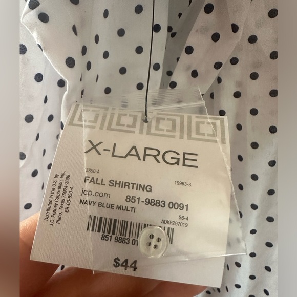NWT, Polka Dot 100% Cotton Button Down Shirt, XL - Picture 4 of 4